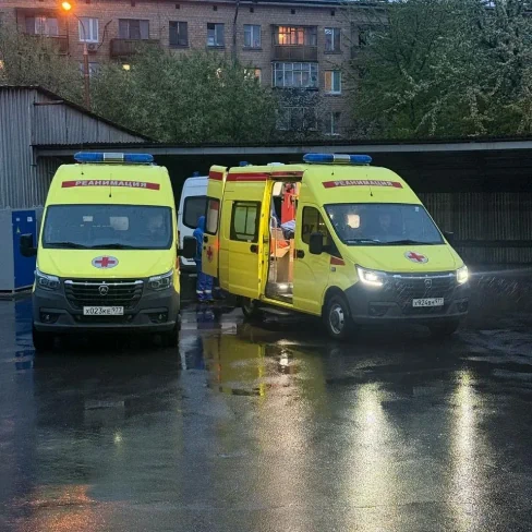 Автомобили скорой помощи МосМед